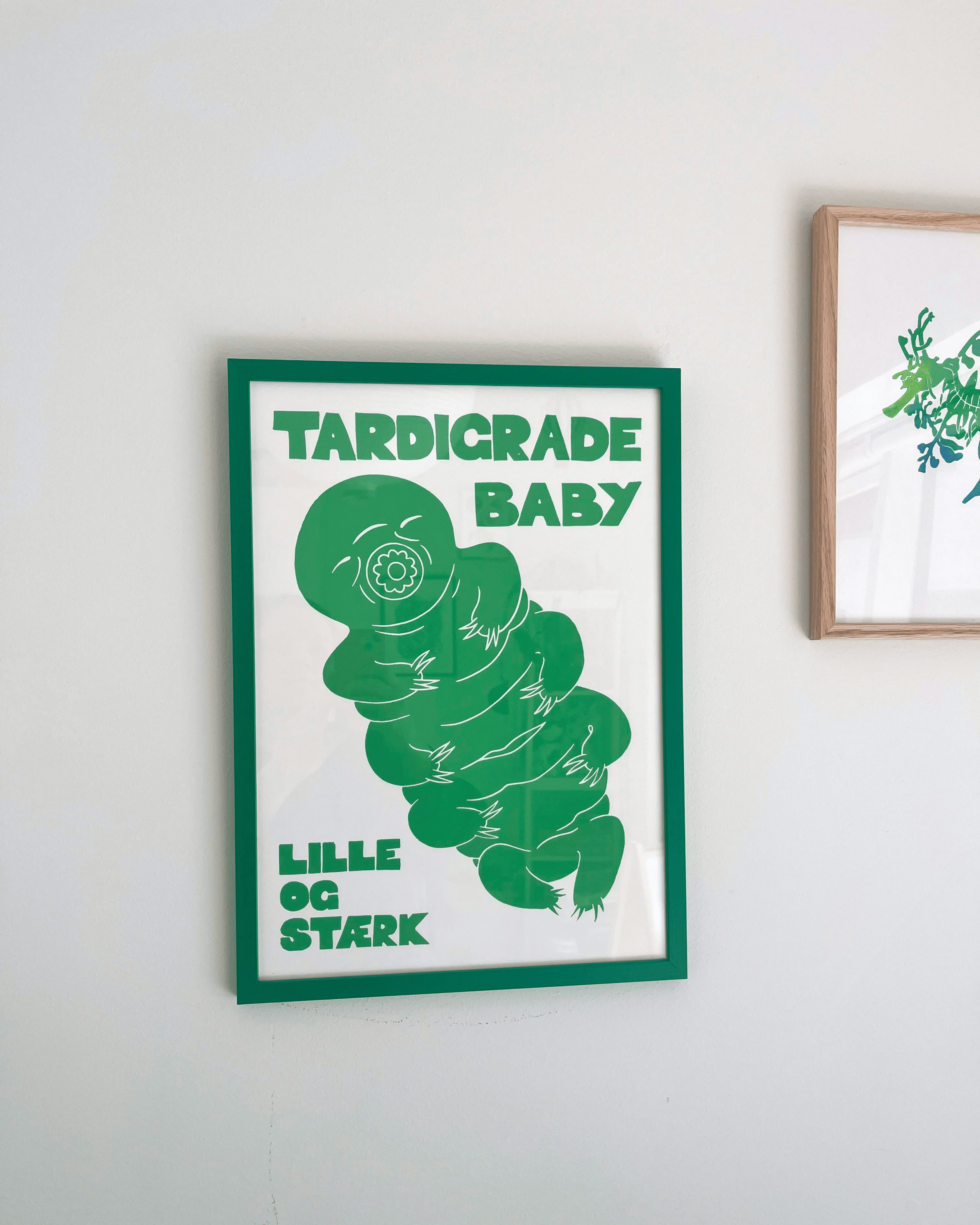 Tardigrade baby, originalt linoleumstryk, flere farver, A3